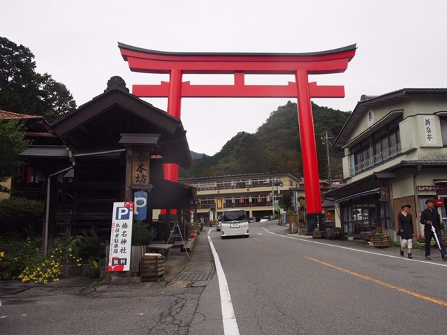 成田山新勝寺　社殿